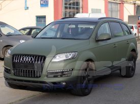Audi Q7 2013 autófóliázás: Avery blunt military green autó fóliával 03