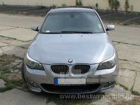 BMW E60 fóliázás: fényes metál grafit szürke autó fóliázás üveghatású tetőfóliával 2
