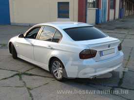 BMW E90 fóliázás: gyöngyházfehér autó fóliázás 9