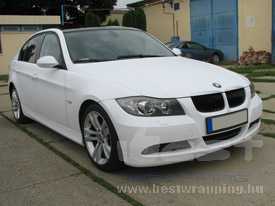 BMW E93 autófóliázás: KPMF fémyes fehér autó fóliával, üveghatás tetőfóliával 1