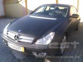 Mercedes CLS fóliázás: matt fekete autó fóliázás 3