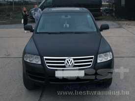 VolksWagen Touareg fóliázás: matt fekete autó fóliázás 2
