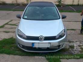 Volkswagen Golf VI. fóliázás: fényes ezüstautó fóliázás, matt fekete tetőfóliázással 2