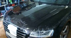 Autófóliázás új Audi A8L kővédő autófóliával