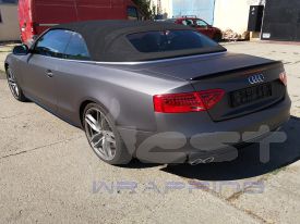 Audi A5 autófóliázás: Avery matte metallic charcoal as9130001 autó fóliával 9