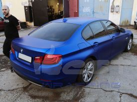 BMW 530D autófóliázás: Teckwrap matt kék króm autó fóliával 7