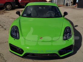 Porsche Cayman autófóliázás: Avery gloss grass green cb1670001 autó fóliával 02