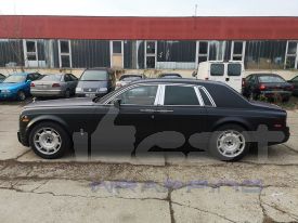 Royce-Rolls Phantom autófóliázás: Oracal 970 070 black matt autó fóliával 6