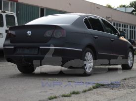 Volkswagen Passat B6 autófóliázás: Avery matte black as1430001 autó fóliával 07