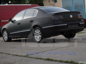 Volkswagen Passat B6 autófóliázás: Avery matte black as1430001 autó fóliával 09