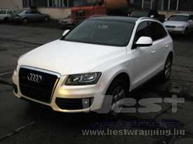 Audi Q5 autófóliázás: gyöngyházfehér autó fóliázás 03