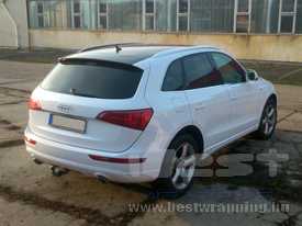 Audi Q5 fóliázás: fényes fehér, fényes fekete emeltfényű üveghatású autó fóliázás 7
