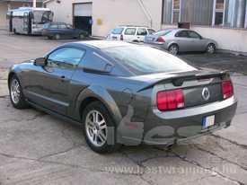 Ford Mustang autófóliázás: metál acélszürke autó fóliázás 09