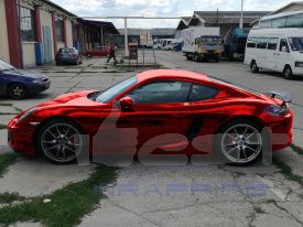 Porsche Cayman autófóliázás: ONFK RED CHROME autó fóliával 6